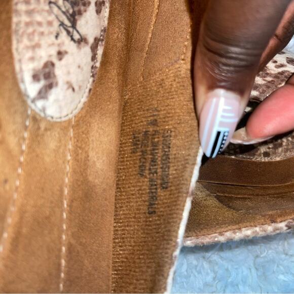 Eurosoft Shaina Flats Shoes - Picture 8 of 10